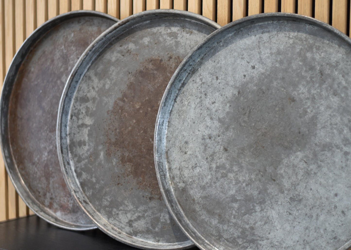 Large Adara Round Metal Serving Snack Tray 51cm