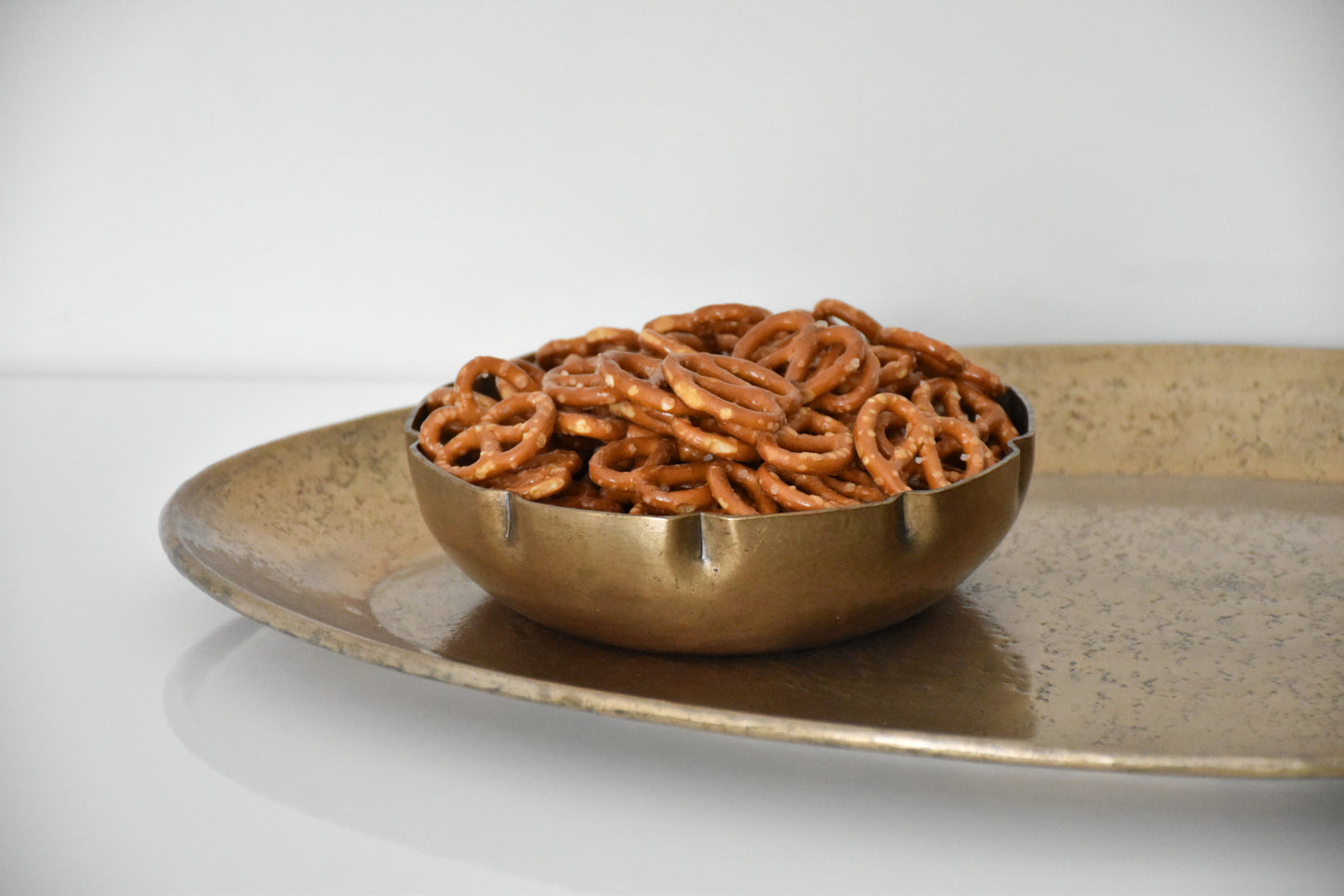 Gold Caelen Hand Hammered Oval Serving Display Tray