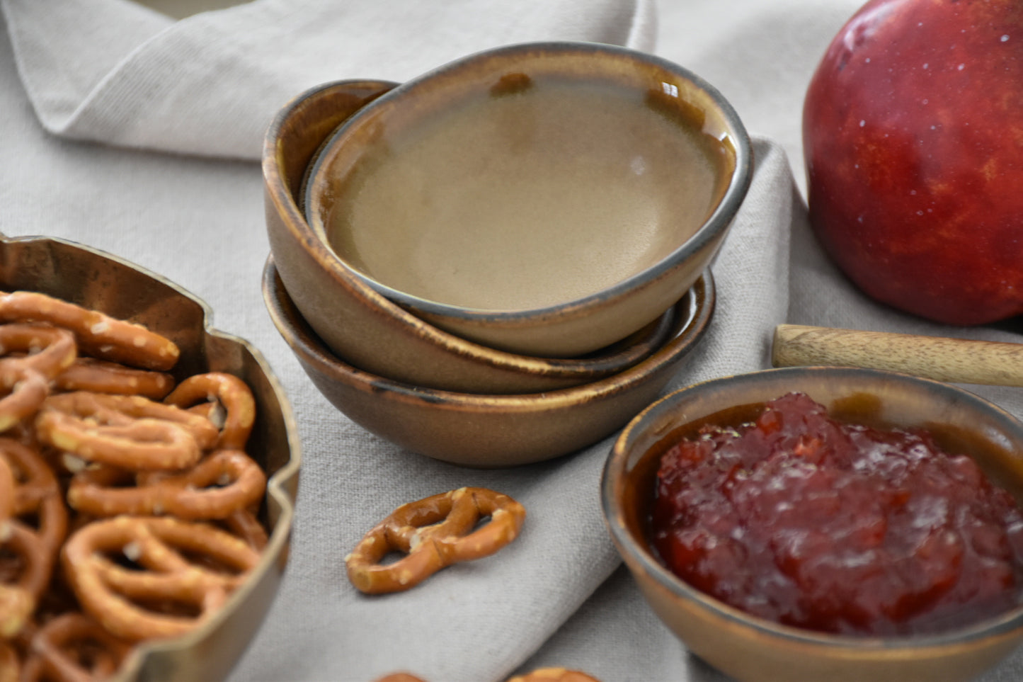 Small Stoneware Dip and Nibble Bowl – Amber Earth